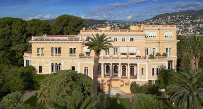 Историческое поместье во Франции продано за $220 млн