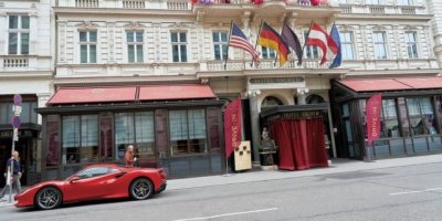 Главный бухгалтер обманула отель Sacher на 1 миллион евро