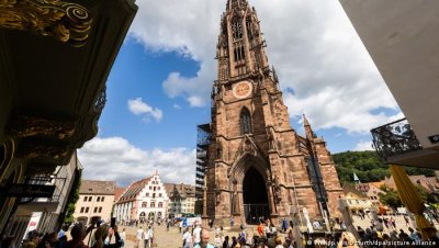 Фрайбургский мюнстер - шедевр готической архитектуры