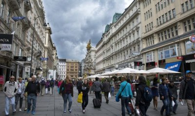 За счет кого растет население Вены?