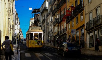 Британские туристы после Brexit смогут получать медпомощь в Португалии по европейской карточке медицинского страхования