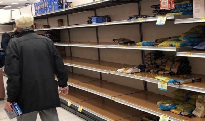 Коронавирус: австрийские супермаркеты отмечают рост спроса на продукты длительного хранения