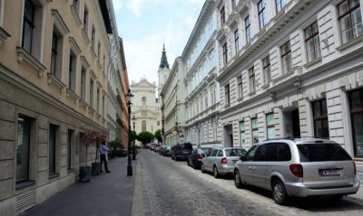 Первые австрийские города уже отменяют плату за краткосрочную парковку