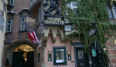 Спустя 573 года старейший ресторан Вены на грани закрытия