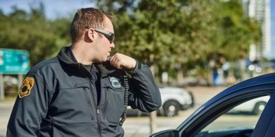 Полицейские Австрии впервые получат официальные служебные солнцезащитные очки