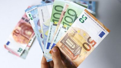 В Австрии прогульщик должен заплатить работодателю 8 000 евро