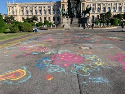 Власти ввели запрет на вход на площадь вокруг памятника Марии Терезии в Вене