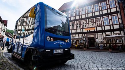 Немецкому фахверку - беспилотный автобус